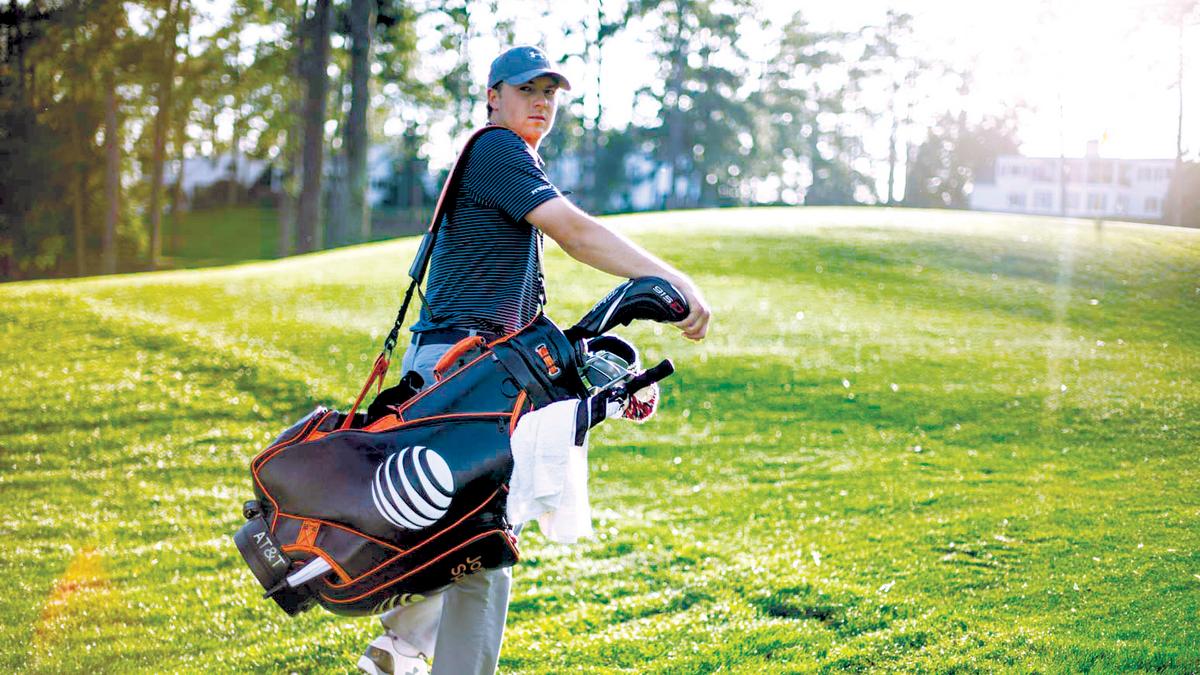 Under Armour endorser Jordan Spieth just misses a shot at the Grand