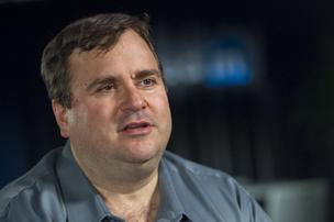 LinkedIn announced a follow on $1B offering of its common stock to help it expand. LinkedIn founder Reid Hoffman will continue to control about 59 percent of the company after the offering thanks to the company's dual class shares structure. 