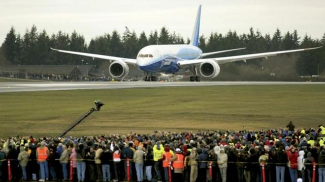 first-787-dreamliner*660xx740-