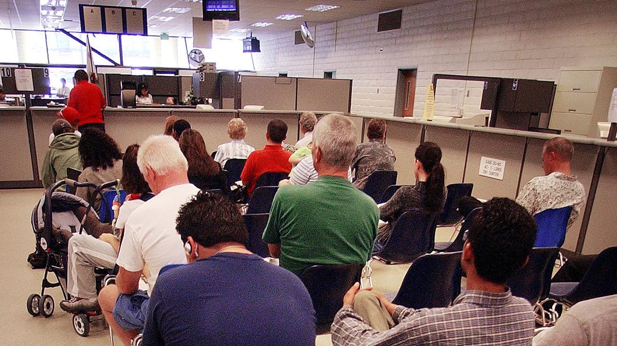 Denver touts reduced wait times, mobile payments in report on customer