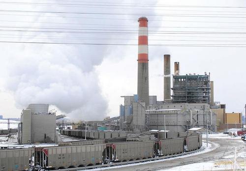 Natural gas power plants emit 40% less CO2 than coal plants, says study