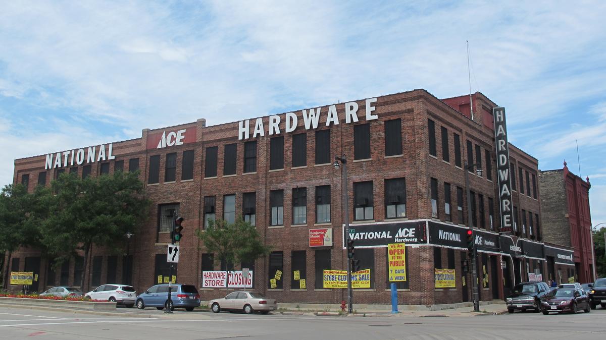 National Ace Hardware by Park East to close; building sold
