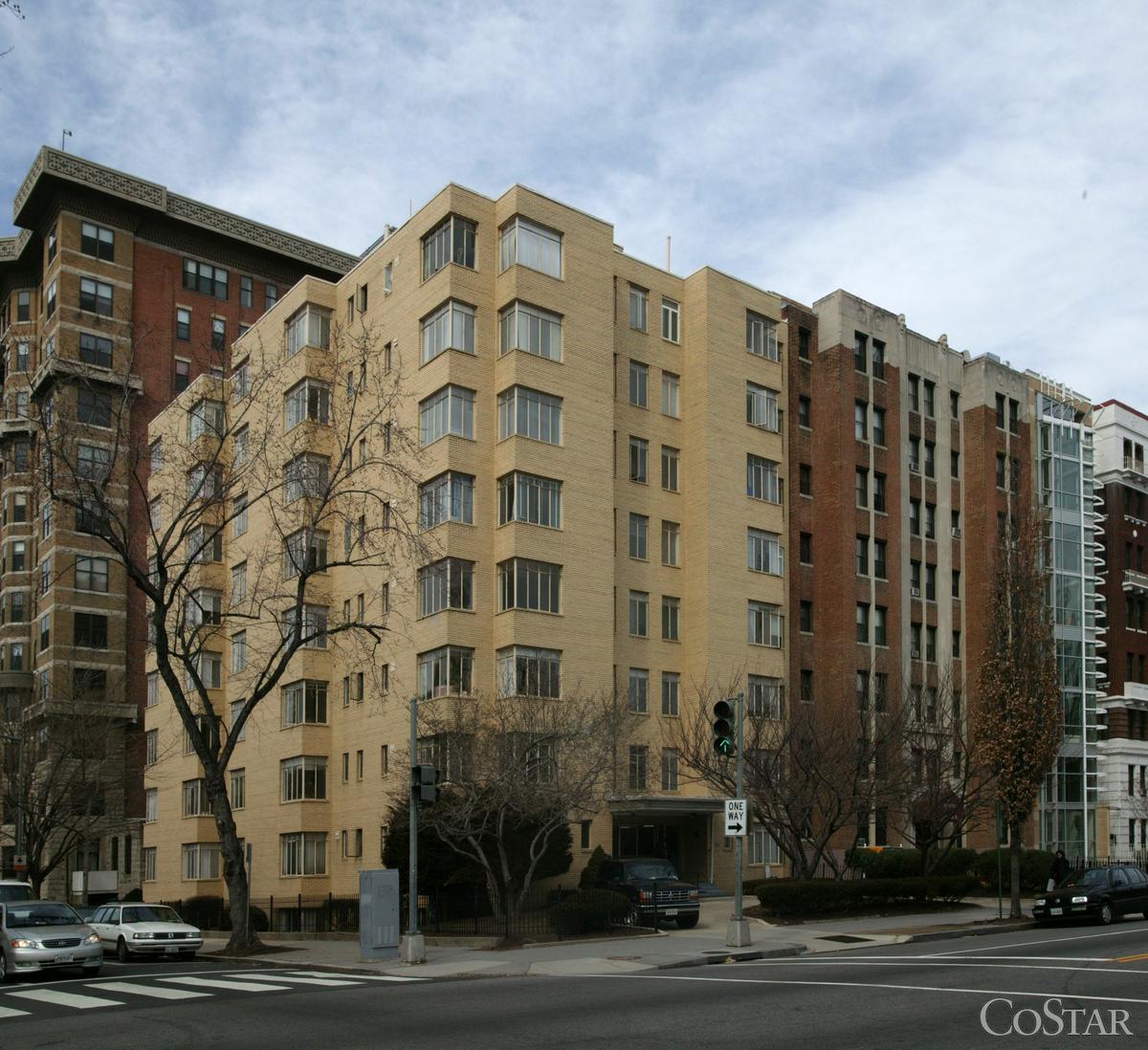 Van Metre Cos. has paid 14.9 million for the Ravenel Apartments near