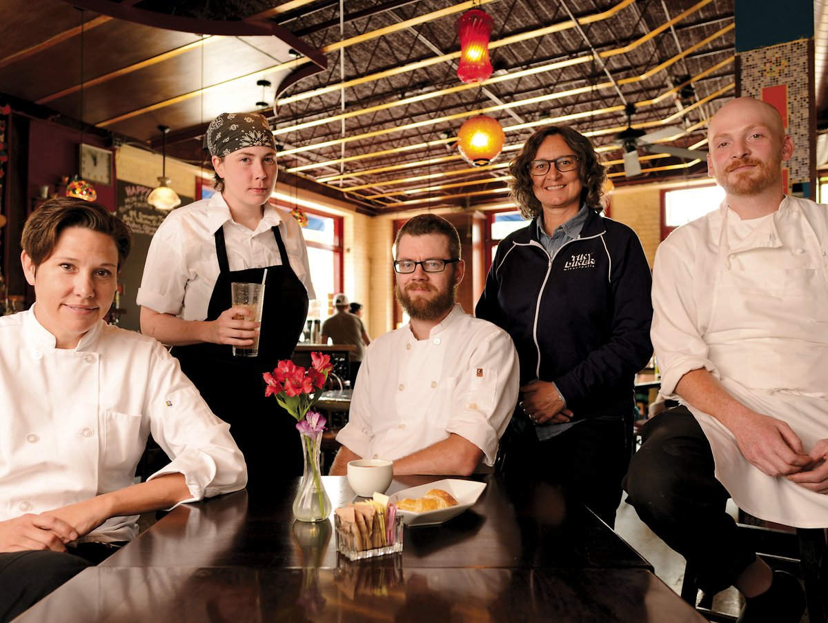 Friday Fête: Dinner with Gigi Hadid, The Good Society Summit, Bergdorf Good  Night, and More - Whitewall, image size:1200x903