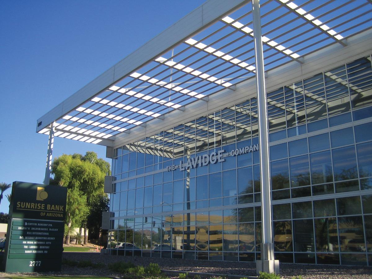 Real estate Camelback Corridor building sold for 14.9M Phoenix