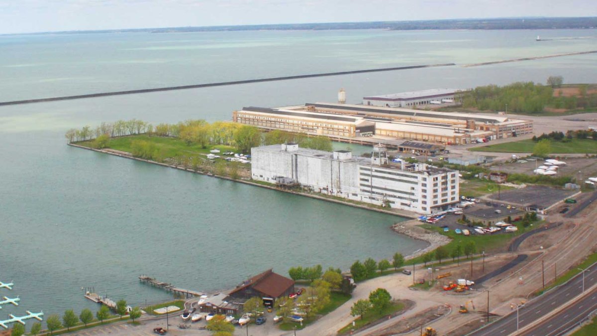 Developer unveils 40 million residential renovation of Freezer Queen