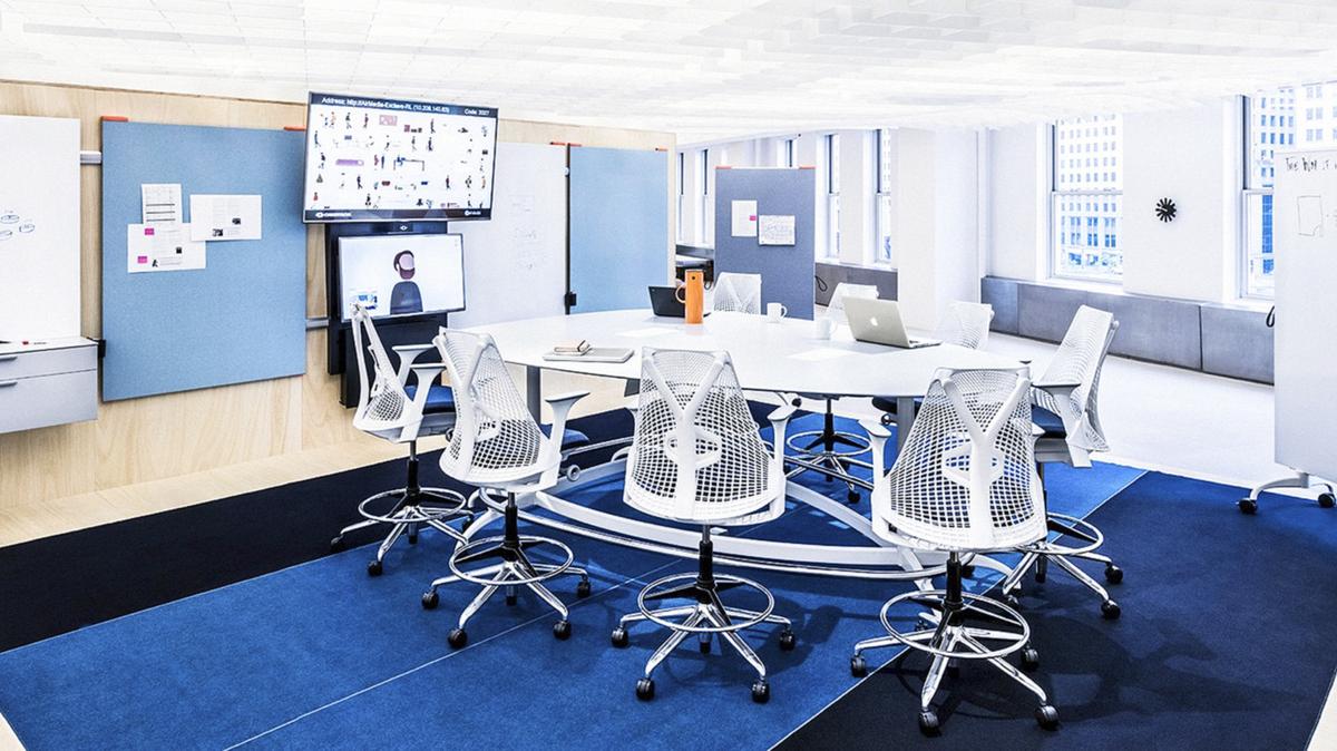 Simply the desks A glance at the latest in office furniture