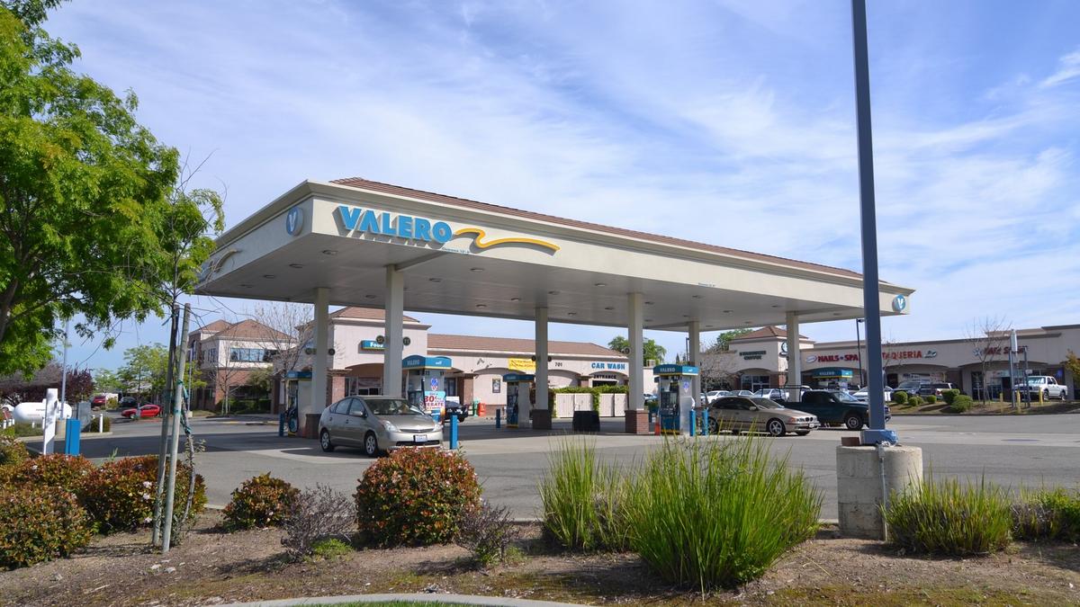 Hungry for properties, Bay Area investor snaps up Roseville gas station