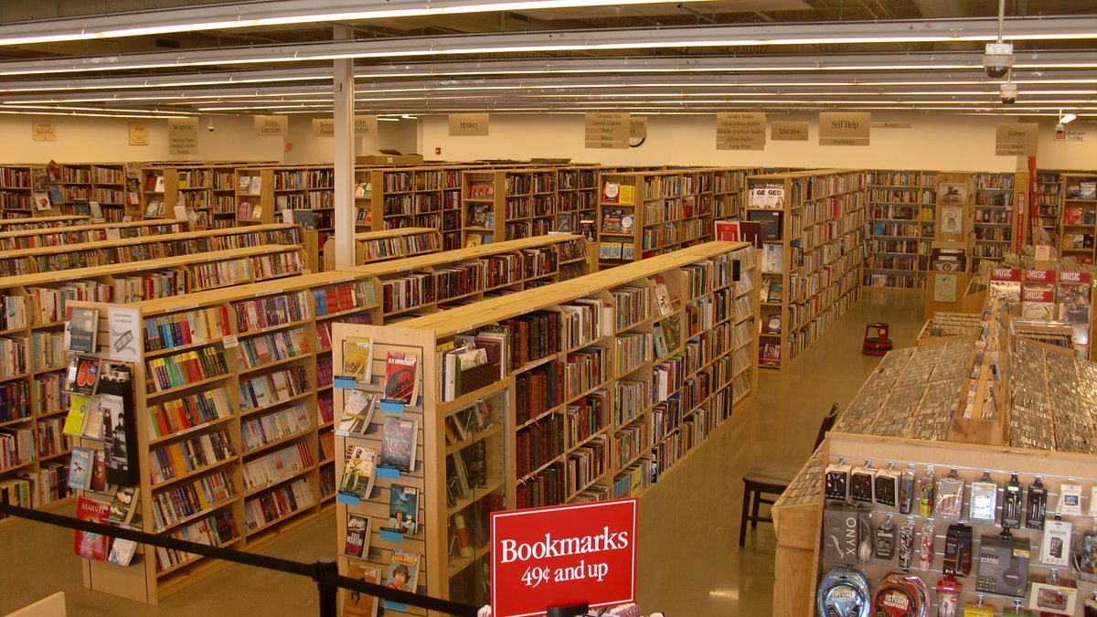 Half Price Books opening Nashville used bookstore