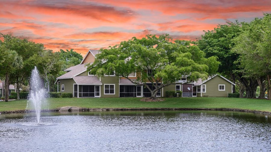 Invesco Advisers sells Addison Place Apartments in Boca Raton to JRK