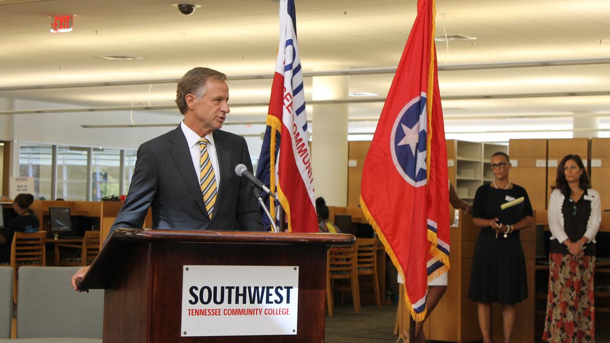 Gov. Haslam visits first class of Tennessee Promise recipients (Video