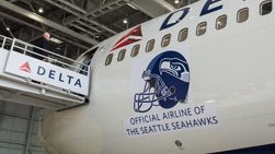 Russell Wilson jersey gets you priority boarding on Alaska Airlines 