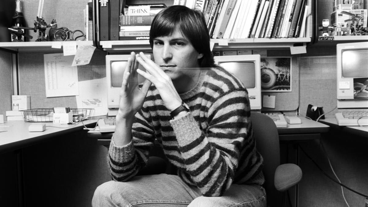 TBT Back when Apple was circling the drain and that Steve Jobs guy