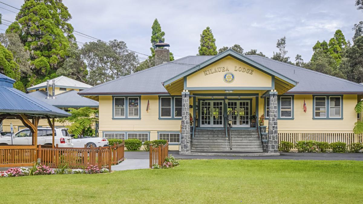 Kilauea Lodge And Restaurant Near Hawaii Volcanoes National Park