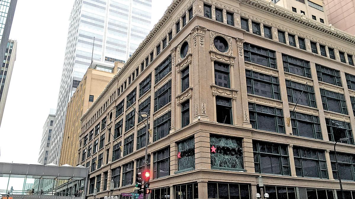 Macy&#39;s to close 100 stores worth $1B in sales - Minneapolis / St. Paul Business Journal