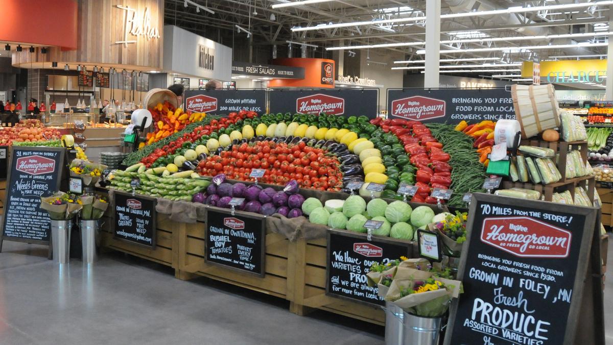 Sports marketing helps HyVee launch in Twin Cities