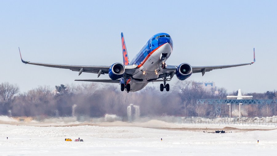 Minneapolis airport flights canceled and delayed by snowstorm Minneapolis / St. Paul Business