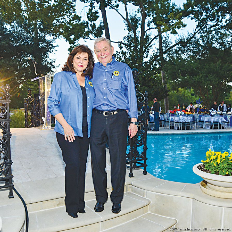 Meet the longest-running news anchor on TV, image size:900x900