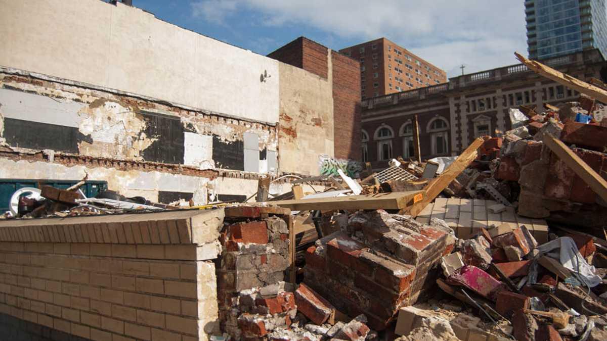 Basciano testifies, calls accusation he fled Market Street collapse