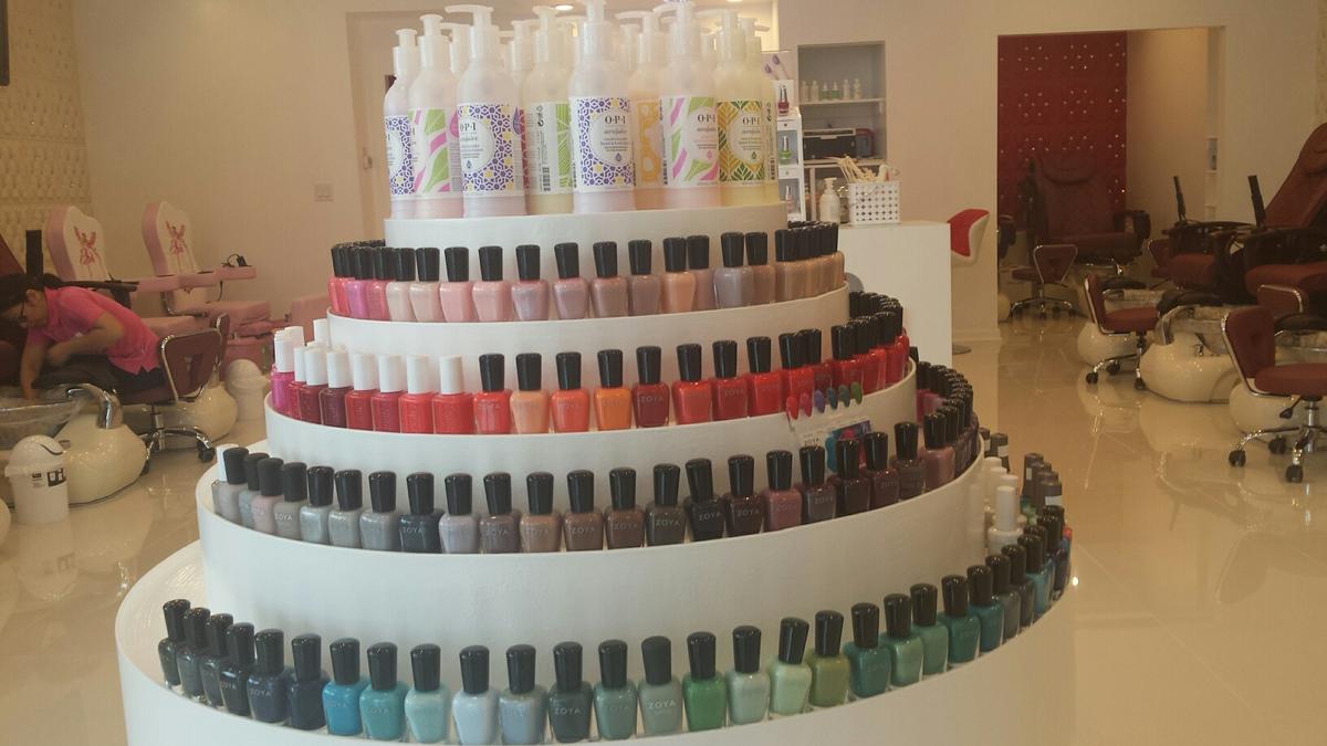 Ultra Nail Bar combines nails and cocktails in Charlotte's Ballantyne