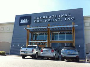 rei-storefront*304.jpg