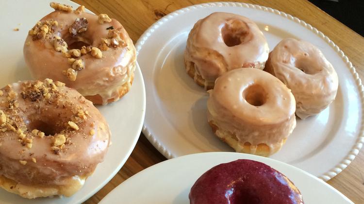 cravings-cafe-bronuts*750xx2448-1374-0-317.jpg