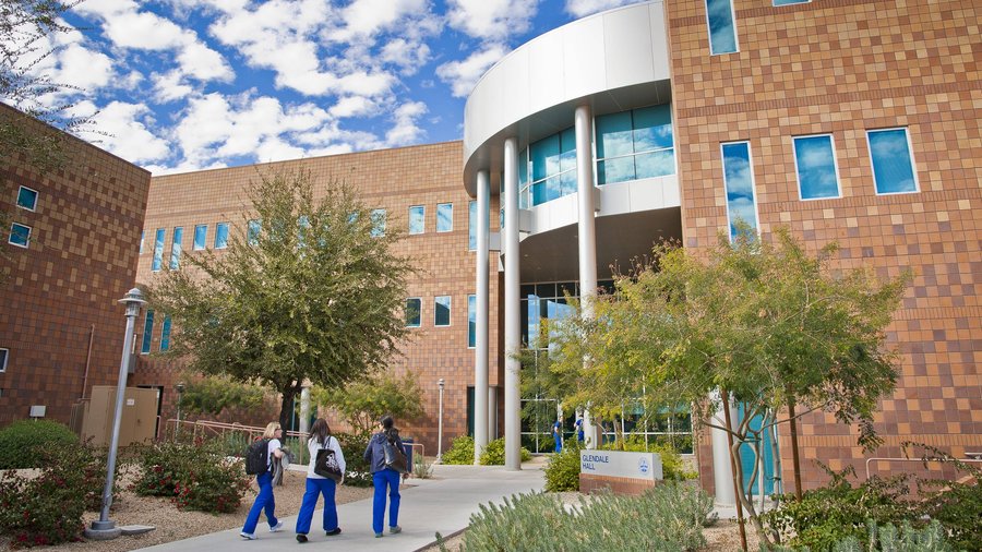 Osteopathic Midwestern University in Glendale will train traditional