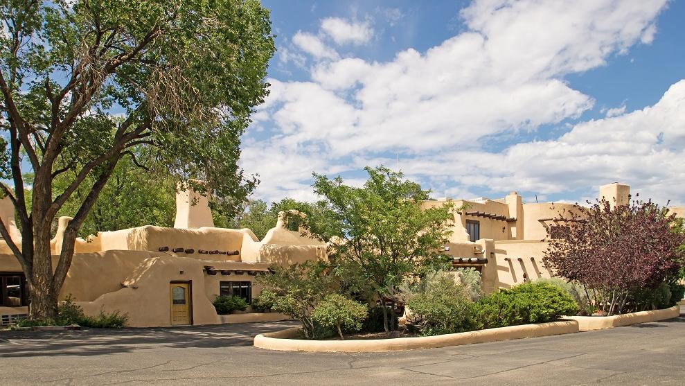 Taos' Sagebrush Inn & Suites now run by Seattle's Columbia Hospitality