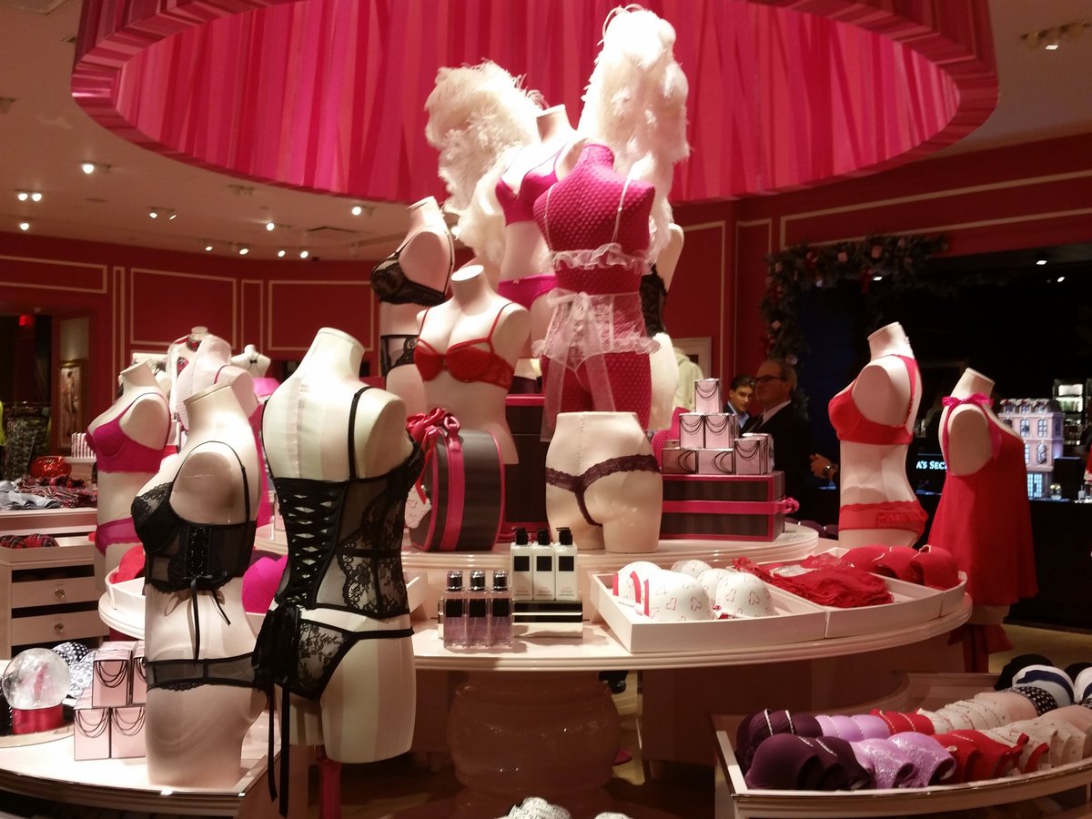 Victoria's Secret PINK - Lingerie Store in Boston