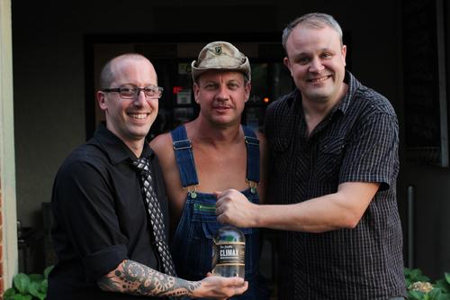 ‘Moonshiners’ star Tim Smith debuts his legal ‘shine at P’cheen