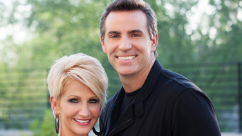 Treasure House: Kurt Warner and Brenda Warner on a mission to help adults  with developmental disabilities - CBS News