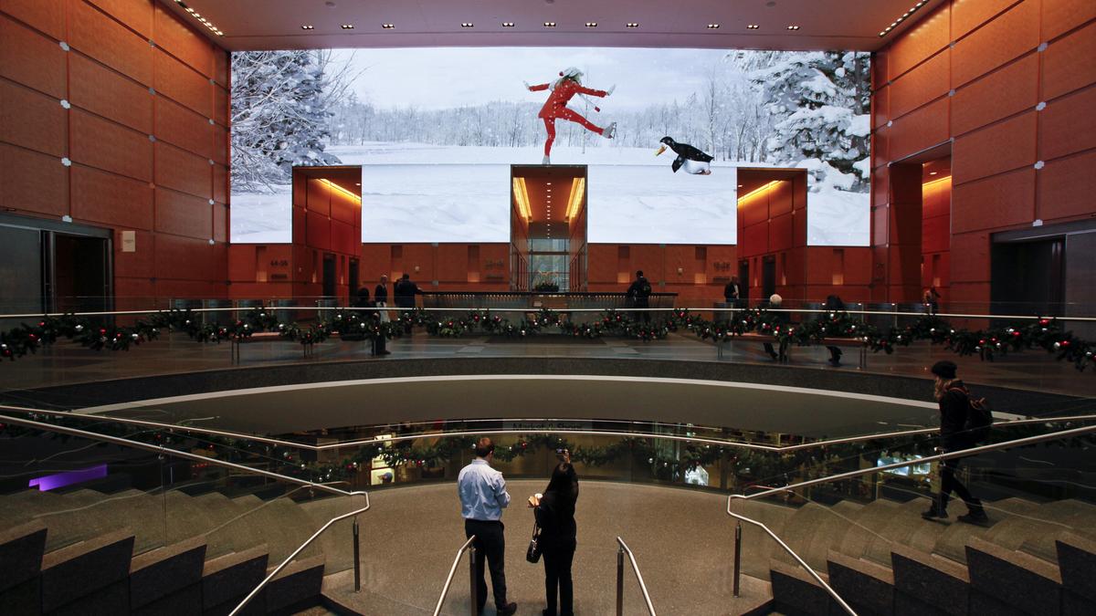 Comcast Holiday Spectacular kicks off at Comcast Center lobby -  Philadelphia Business Journal
