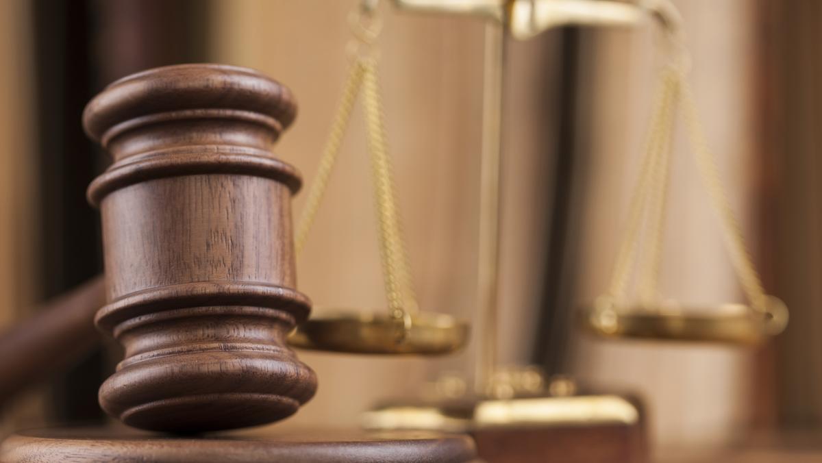 State Bar employees cast noconfidence vote against chief trial counsel