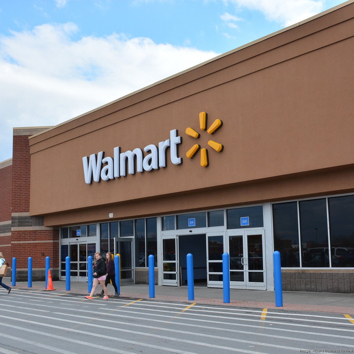 Walmart Center : Focus Property Group