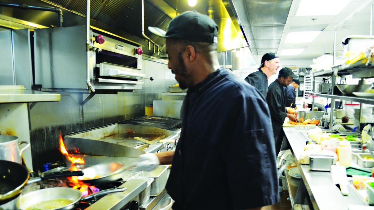 Super Food & Brew, Burrito Gallery still face dinner crunch in Downtown