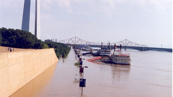 St. Louis river crests draw flooding comparisons to 1993 - St. Louis Business Journal