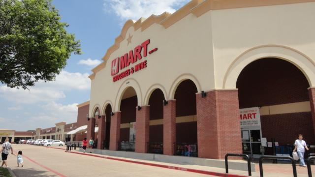 Plano S H Mart Town Center Gets 18 4m From Morgan Stanley