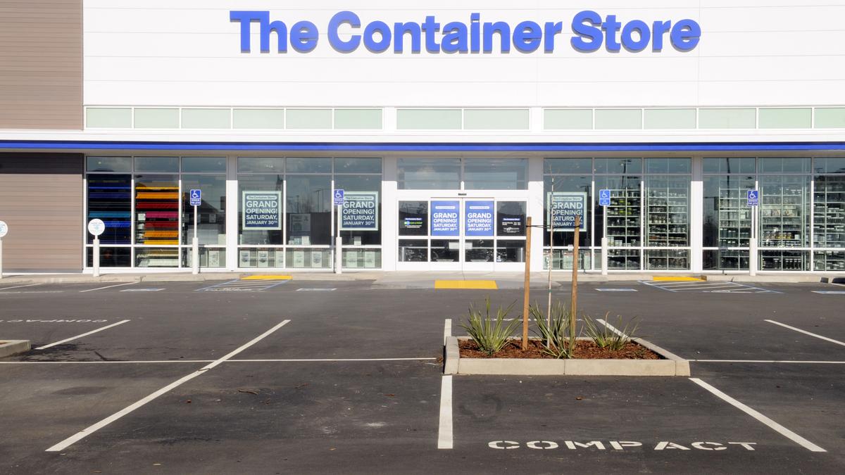 http://media.bizj.us/view/img/8342102/containerstore012516dc6761a*1200xx3216-1809-0-164.jpg