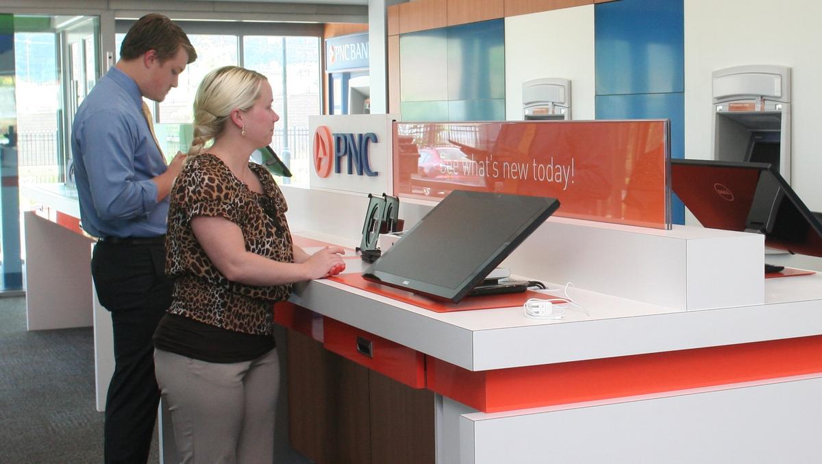 Pnc Going Sleek And Hi Tech In A New Bank Template In Chicago