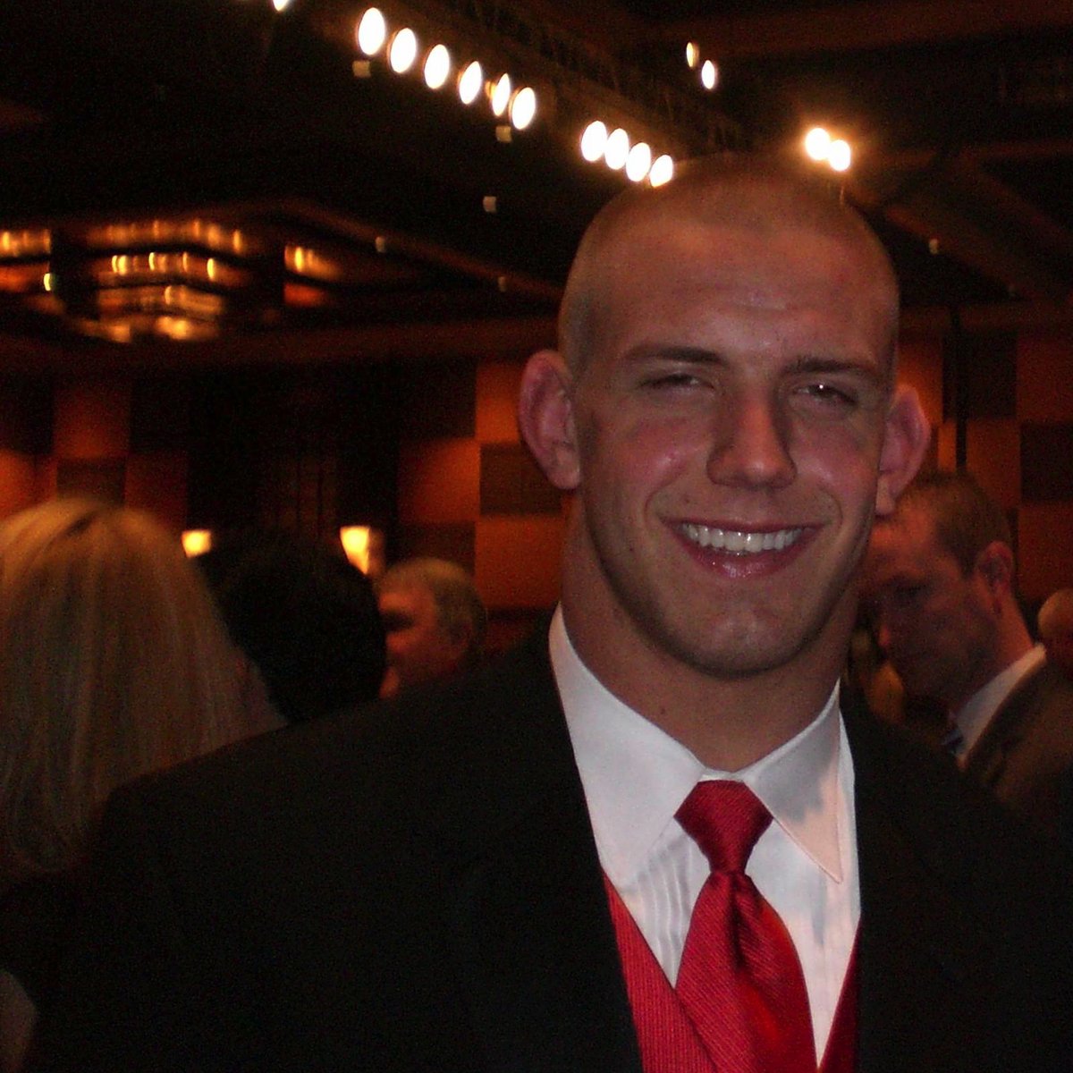 Rams Linebacker James Laurinaitis Selling St. Louis Home For $2.3