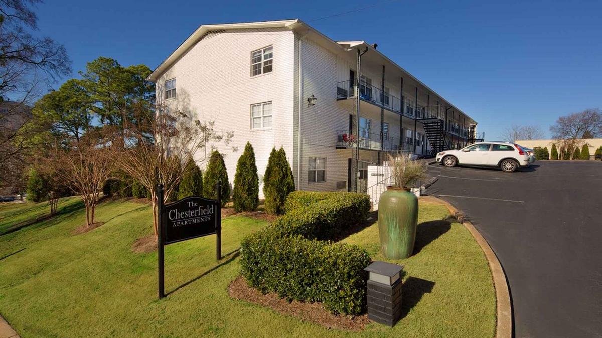 Prominent Highland Park apartment complex sold for 3M Birmingham