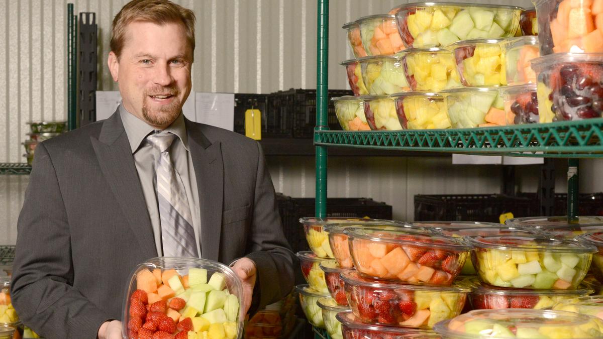 Russ Davis Wholesale Inc. moves 300 jobs to Wisconsin Minneapolis