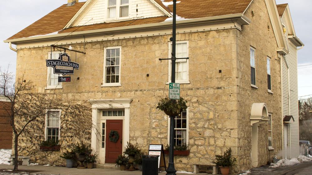 Cedarburg's Stagecoach Inn B&B Sold; Buyers Plan First Floor Pub ...