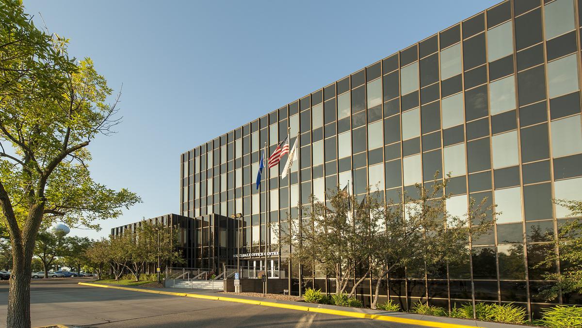 Edina office complex sells for 55 million Minneapolis / St. Paul