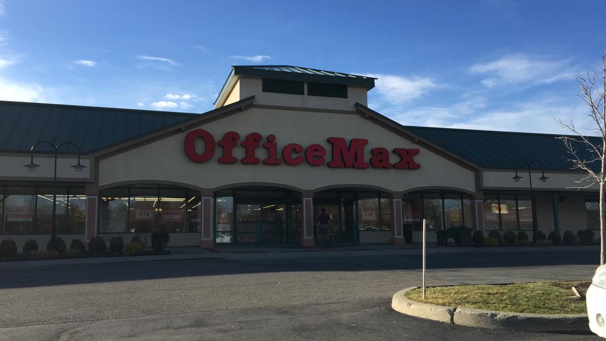 Officemax Closing Store In Saratoga County Town Of Halfmoon Albany Business Review