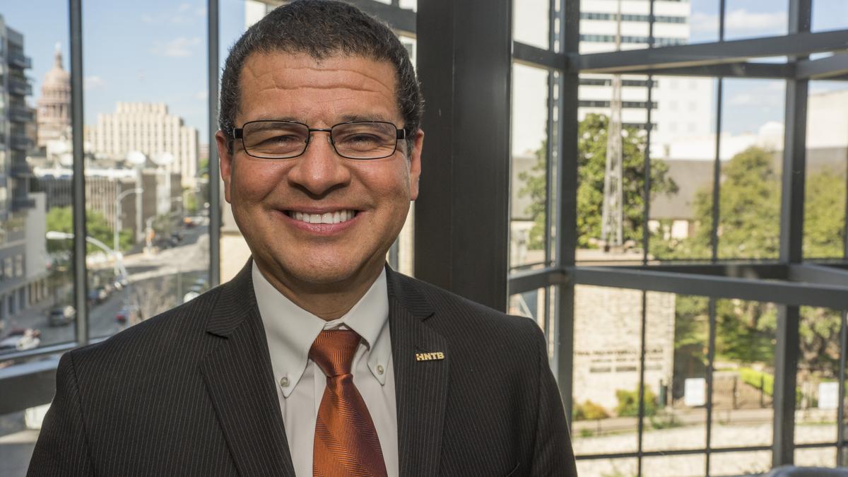 Meet Carlos Lopez, South and Central Texas office leader, HNTB Austin