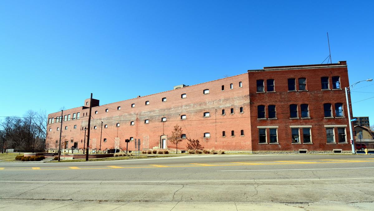 Xenia building auctioned to developer considering mixeduse project