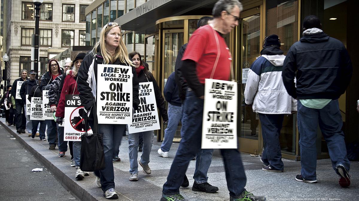 Verizon may be in no rush to settle with union as workers strike