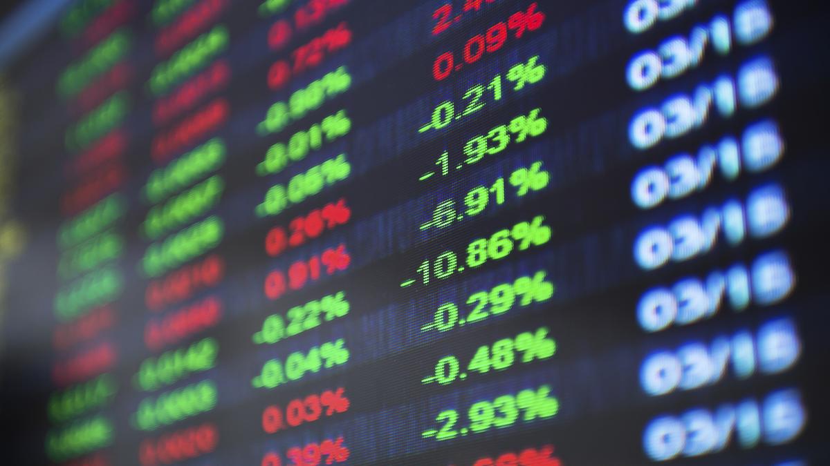 Pinnacle Bank Director Resigned Over Suspected Insider Trading