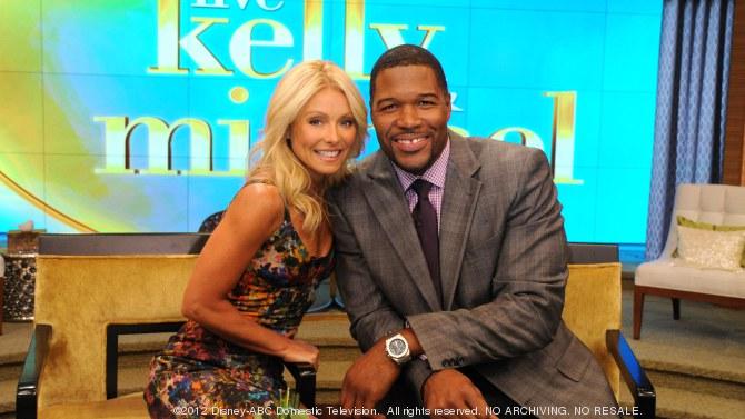 Live Co Host Kelly Ripa Returns To Show Talks About Respect In The